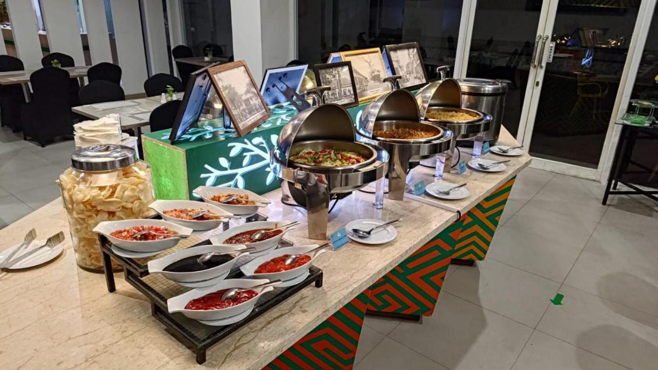 Khas Makassar Hotel Luaran gambar
